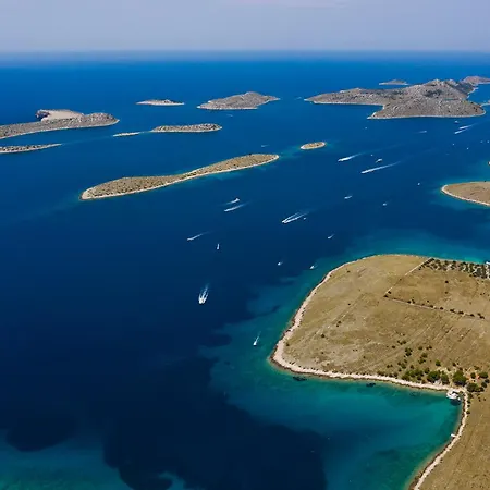 Ryanair's Urban Flat In Zadar-kolovare Zadar