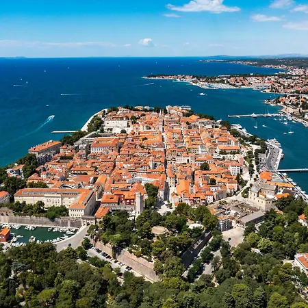 Ryanair's Urban Flat In Zadar-kolovare *