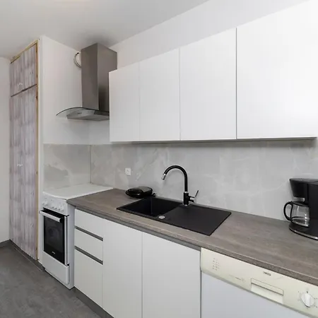 Ryanair's Urban Flat In Zadar-kolovare Lejlighed