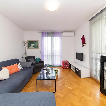 Apartment Ryanair's Urban Flat In Zadar-kolovare Zadar