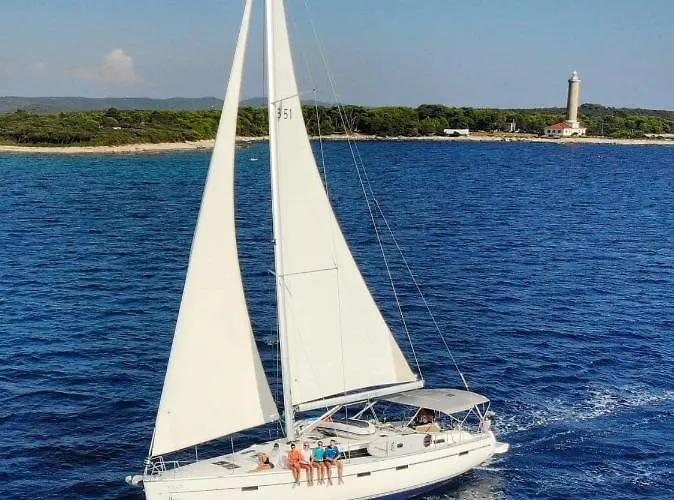 Ryanair's Urban Flat In Zadar-kolovare Zadar