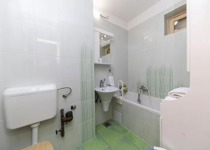 Ryanair's Urban Flat In Zadar-kolovare Zadar