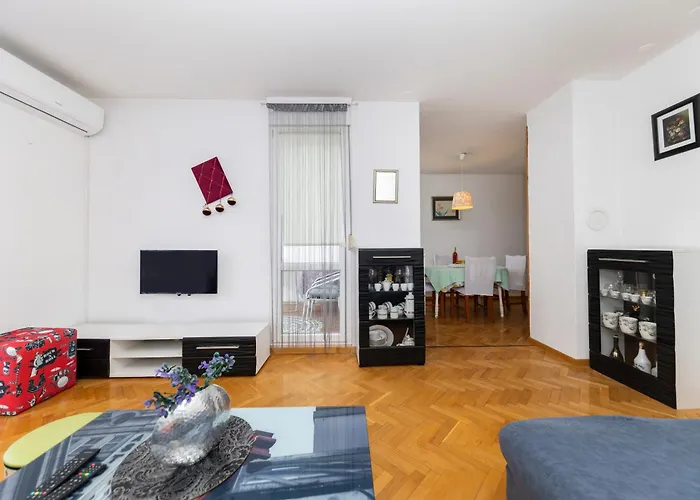 Ryanair's Urban Flat In Zadar-kolovare Apartamento Zadar