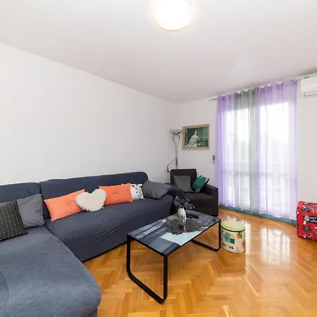 Ryanair's Urban Flat In Zadar-kolovare * Zára